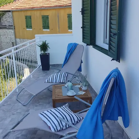 Zagalo Apartament Sveta Nedelja (Hvar)